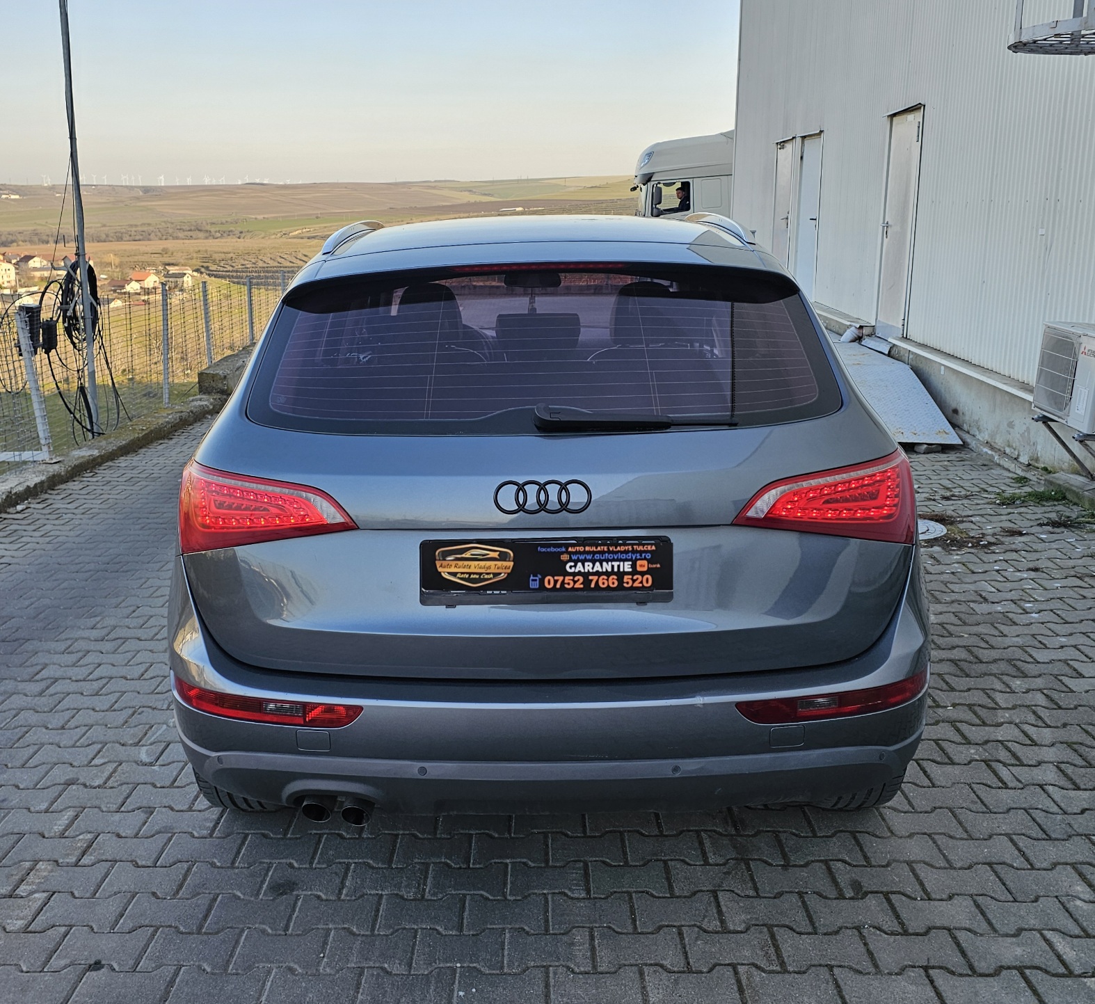 
								AUDI Q5 full									