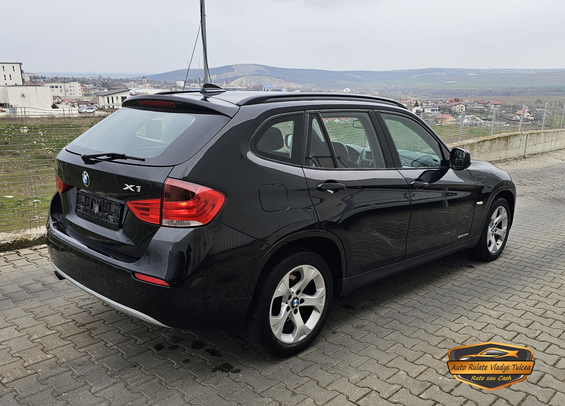 
								BMW X1 S-DRIVE full									